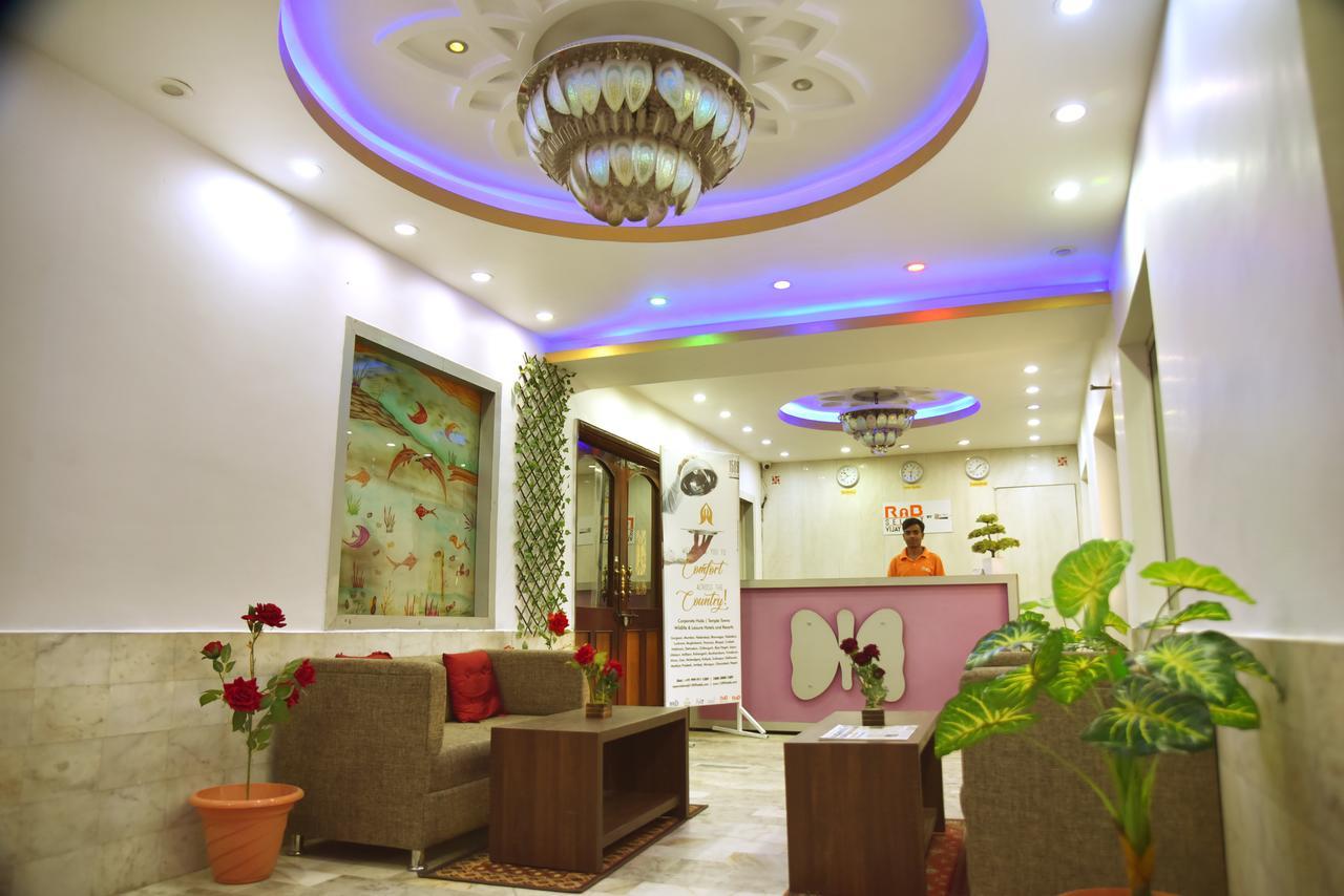 Rnb Select Vijay Delux Hotel Sultanpur  Exterior photo
